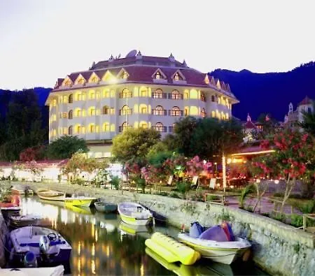 호텔 포르투나 비치 이츠멜레르